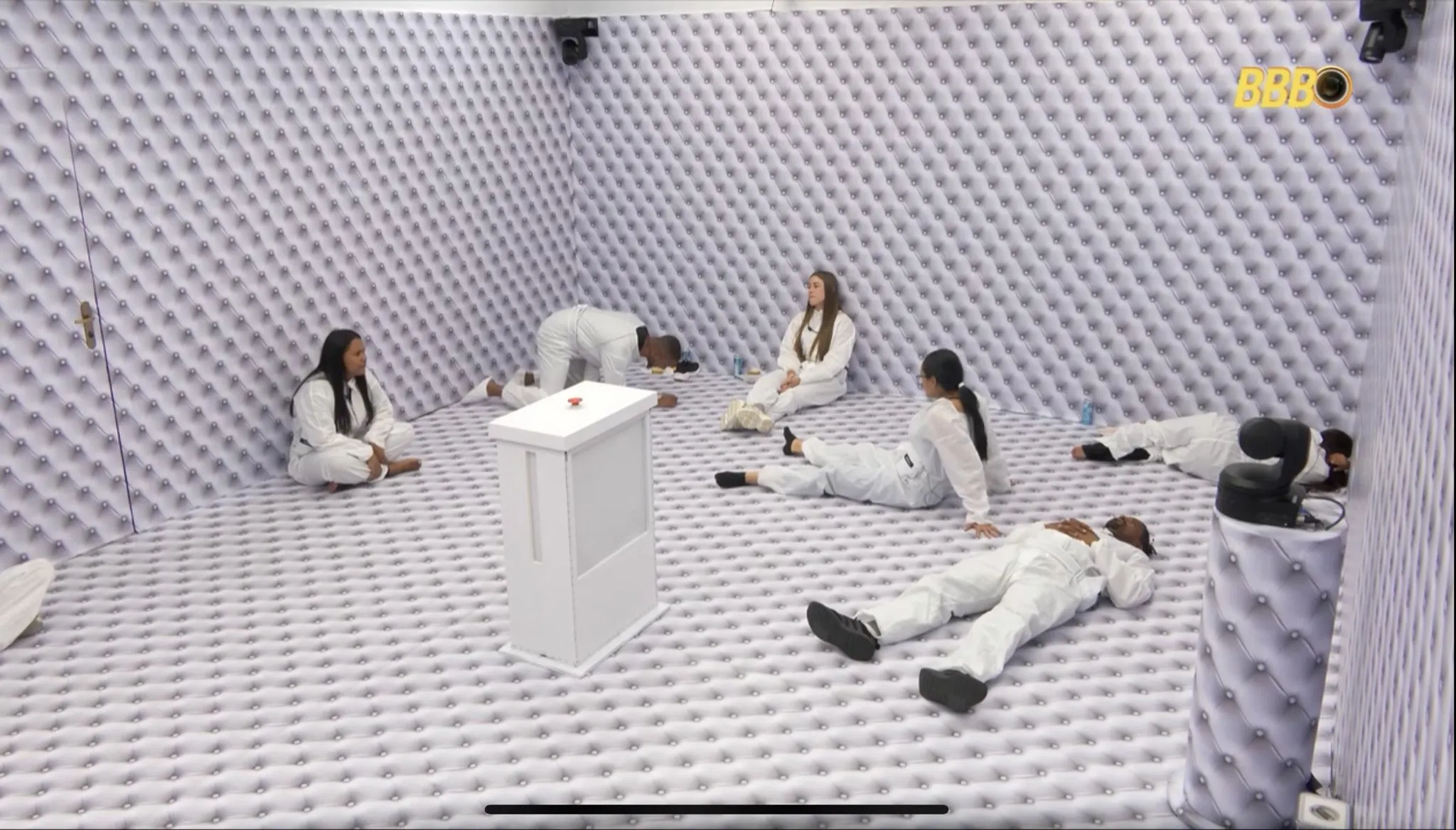 Participantes na dinâmica do Quarto Branco