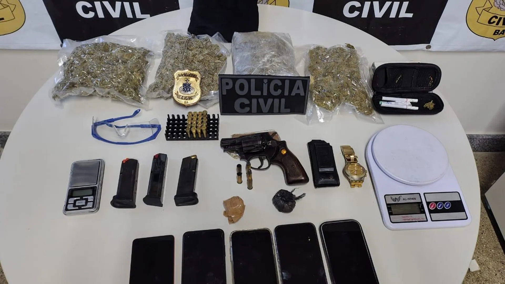 Material apreendido até às 7h desta terça-feira (18)