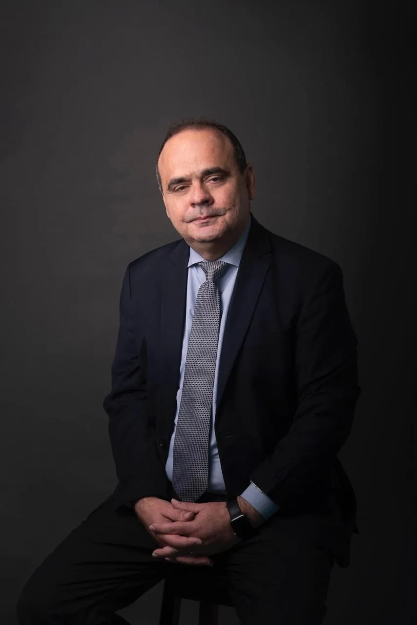 Dr. Fábio Trujilho