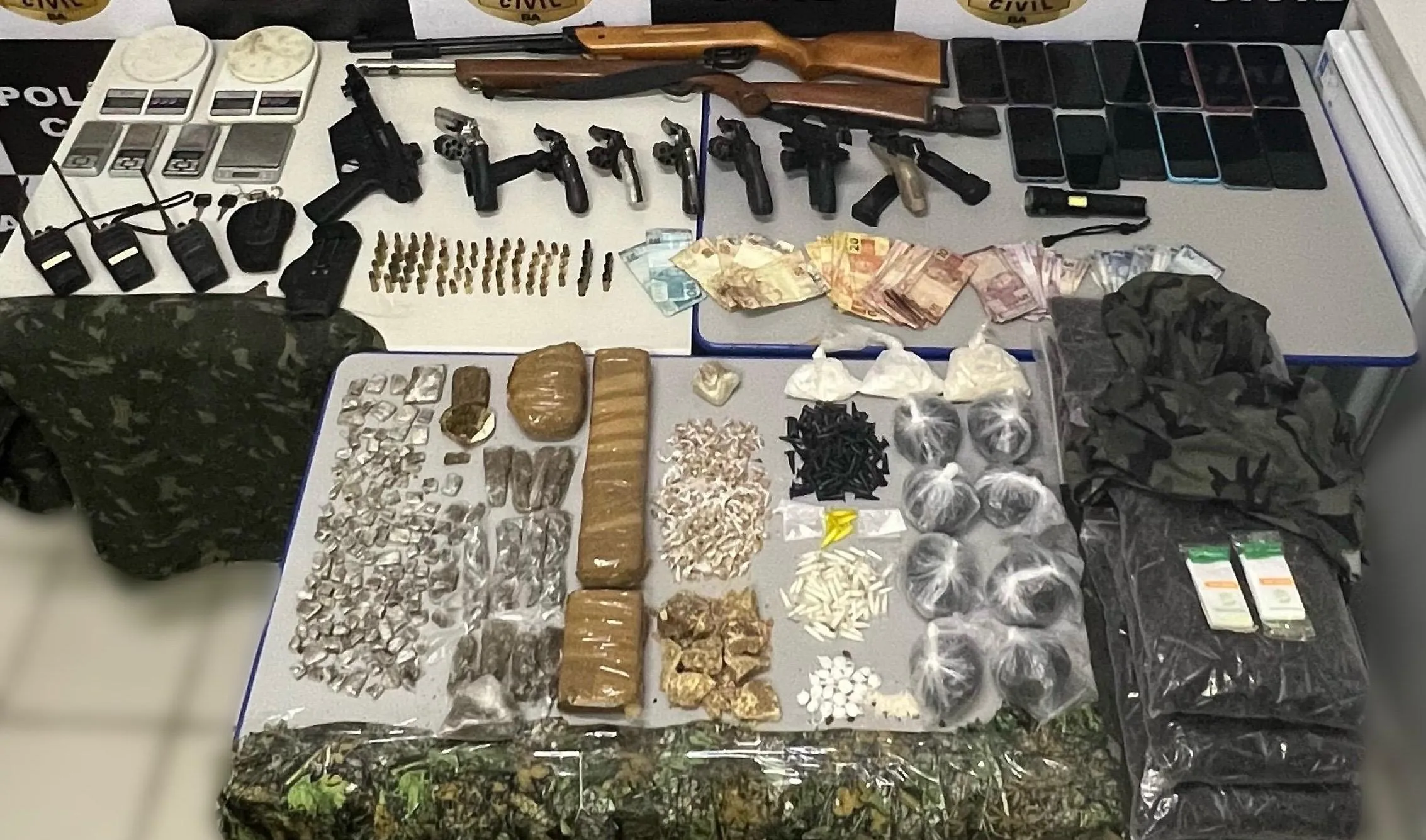 Autoridades bloquearam R$ 6 bilhões provenientes do tráficos de drogas e armas, entre outros crimes