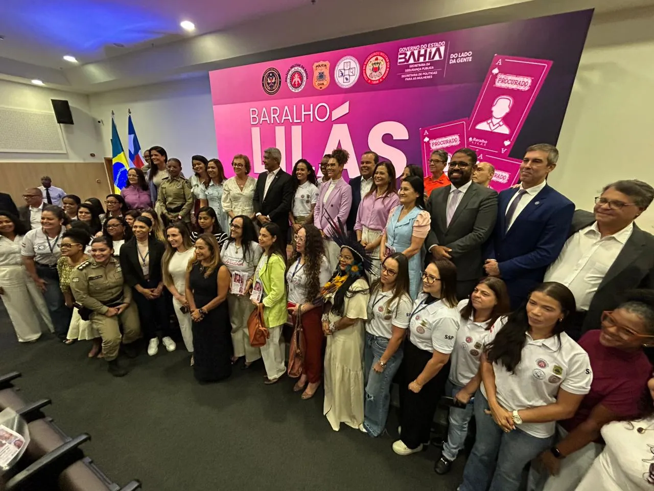 Imagem ilustrativa da imagem Baralho Lilás entra em ação e aperta cerco contra violência doméstica