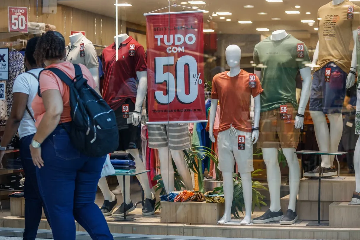 Cuidar do gastos é essencial neste período