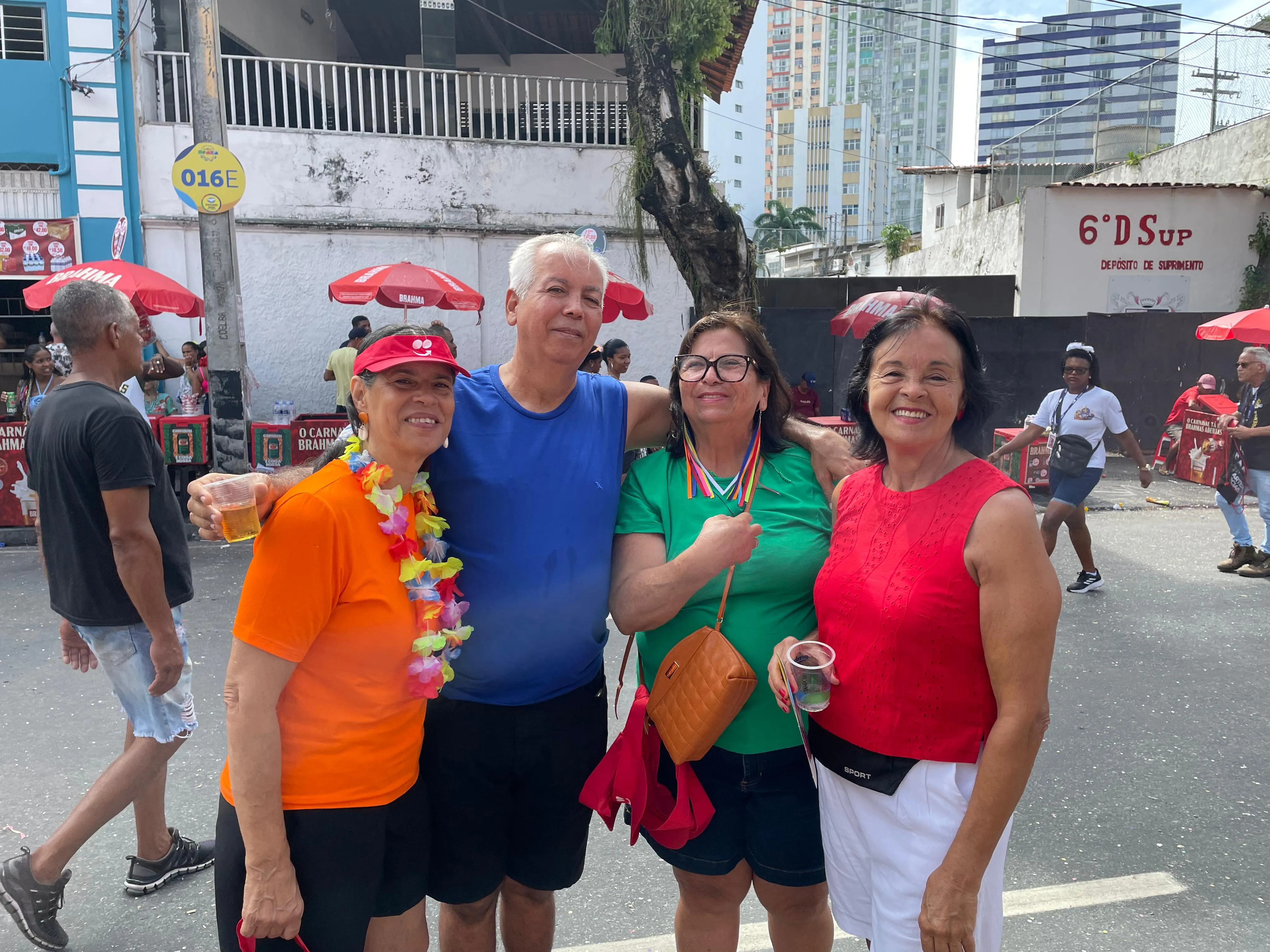 Na foto: Everaldo, a esposa, a irmã e a prima