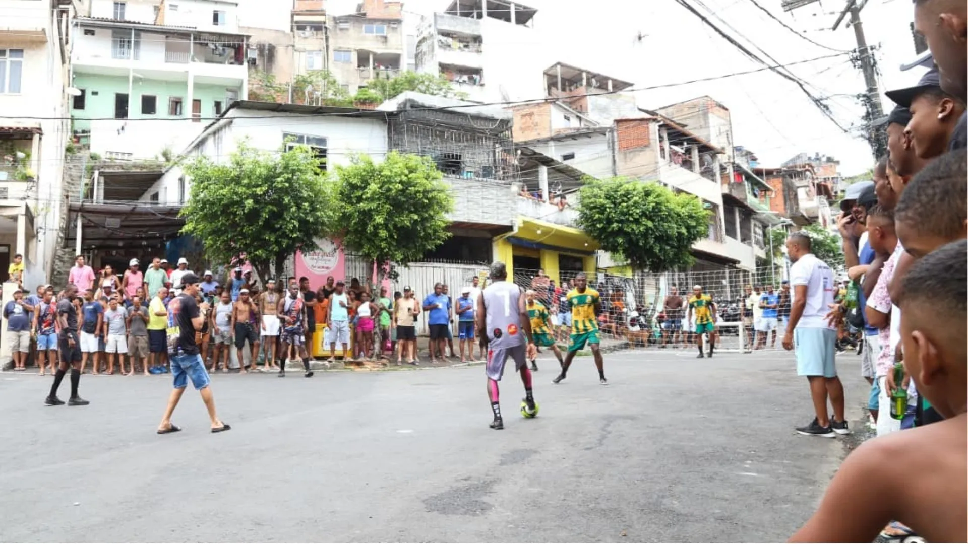 Imagem ilustrativa da imagem Champions Largo: Veja os 'cliques' do maior torneio de golzinho de SSA