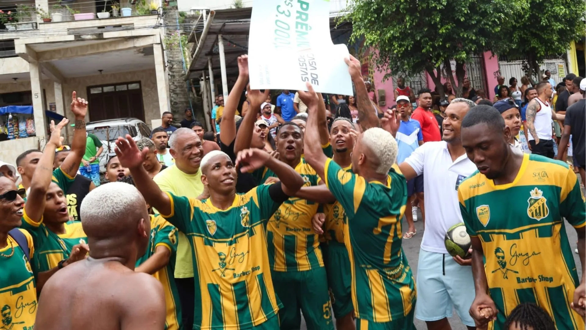 Imagem ilustrativa da imagem Champions Largo: Veja os 'cliques' do maior torneio de golzinho de SSA