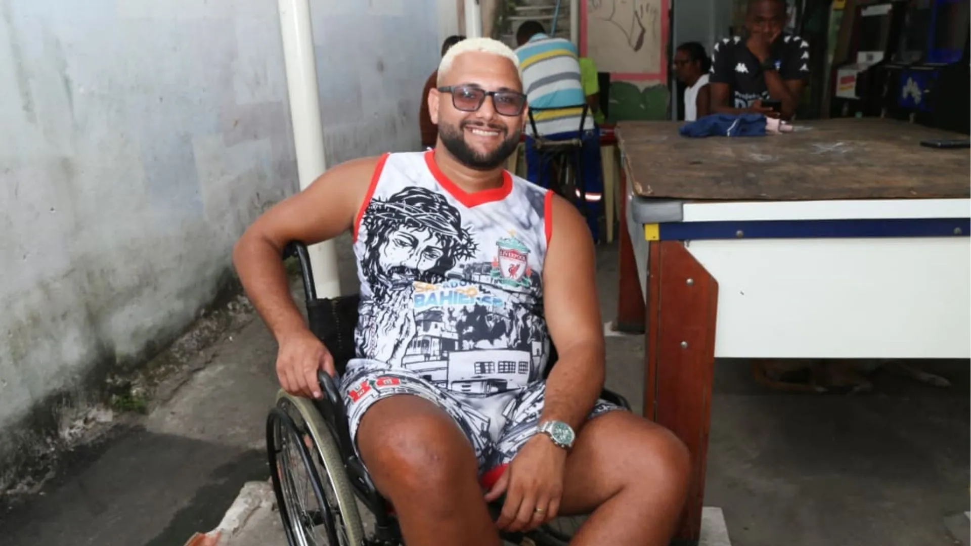 Jonathan Barbosa (John John), comerciante local e ex-jogador