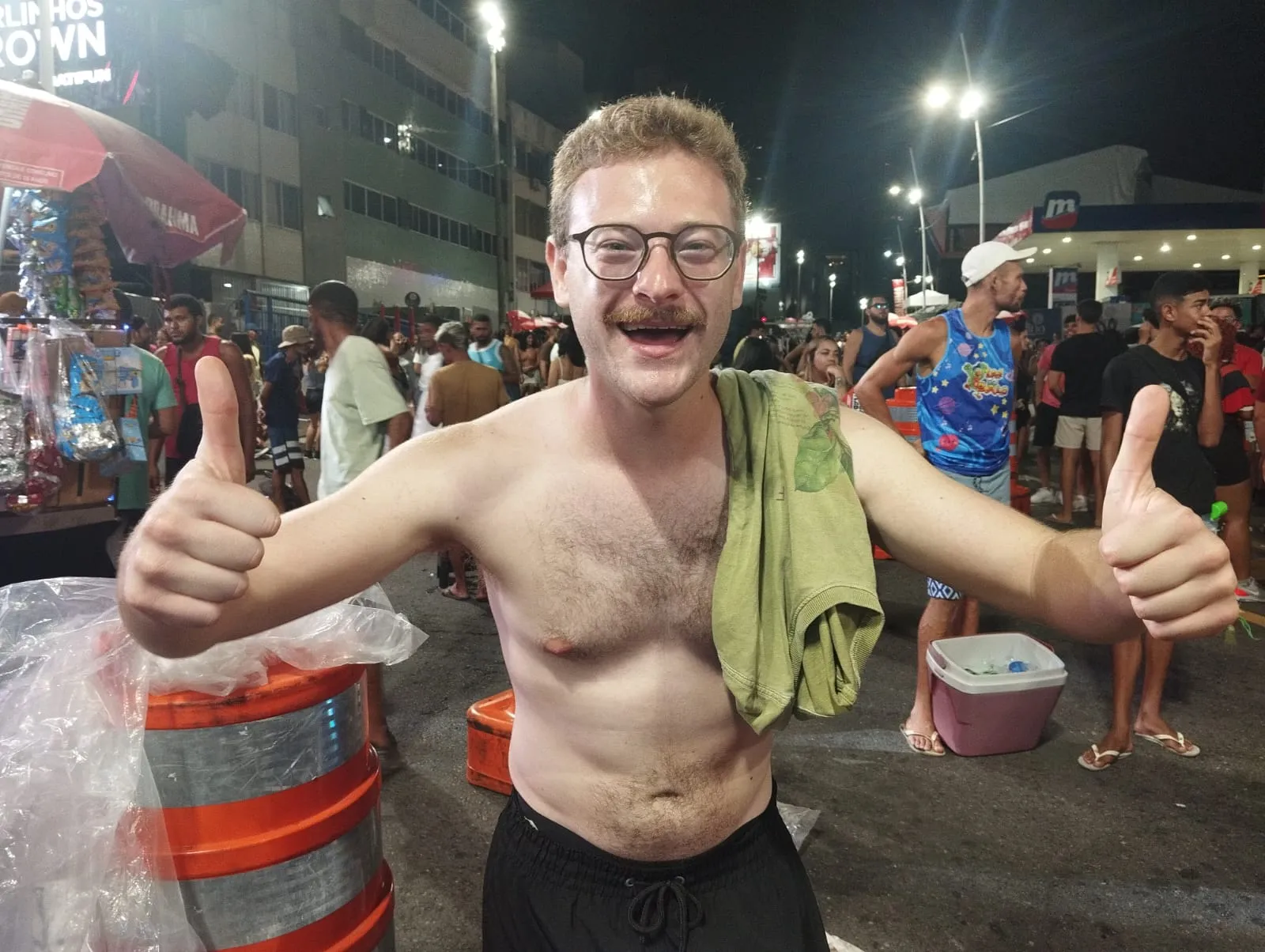 Turista Noam Teuerstein curtindo o Pipoco