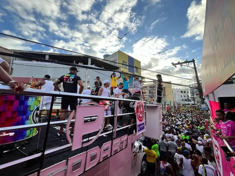 Carnaval  também acontece fora dos circuitos tradicionais