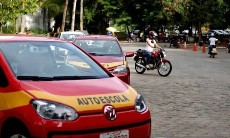 Autoescola não será mais obrigatória