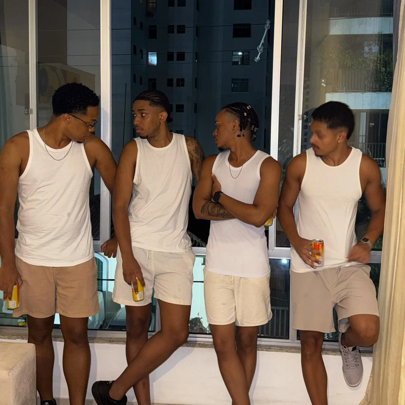 Rainer e os amigos indo curtir o Carnaval de Salvador