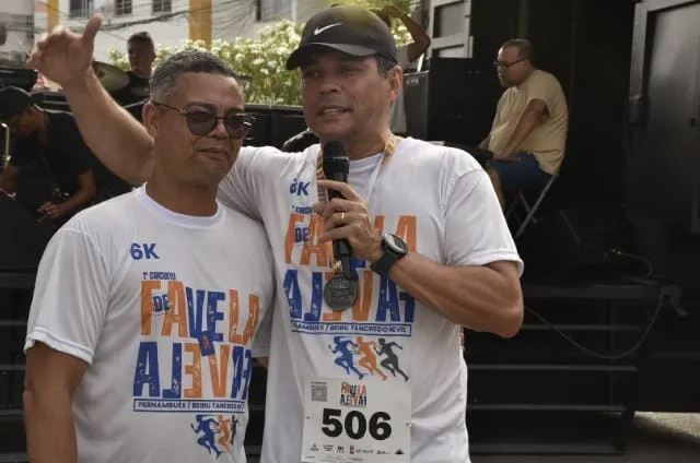 Paulo Maracajá e o secretário de Promoção Social, Júnior Magalhães