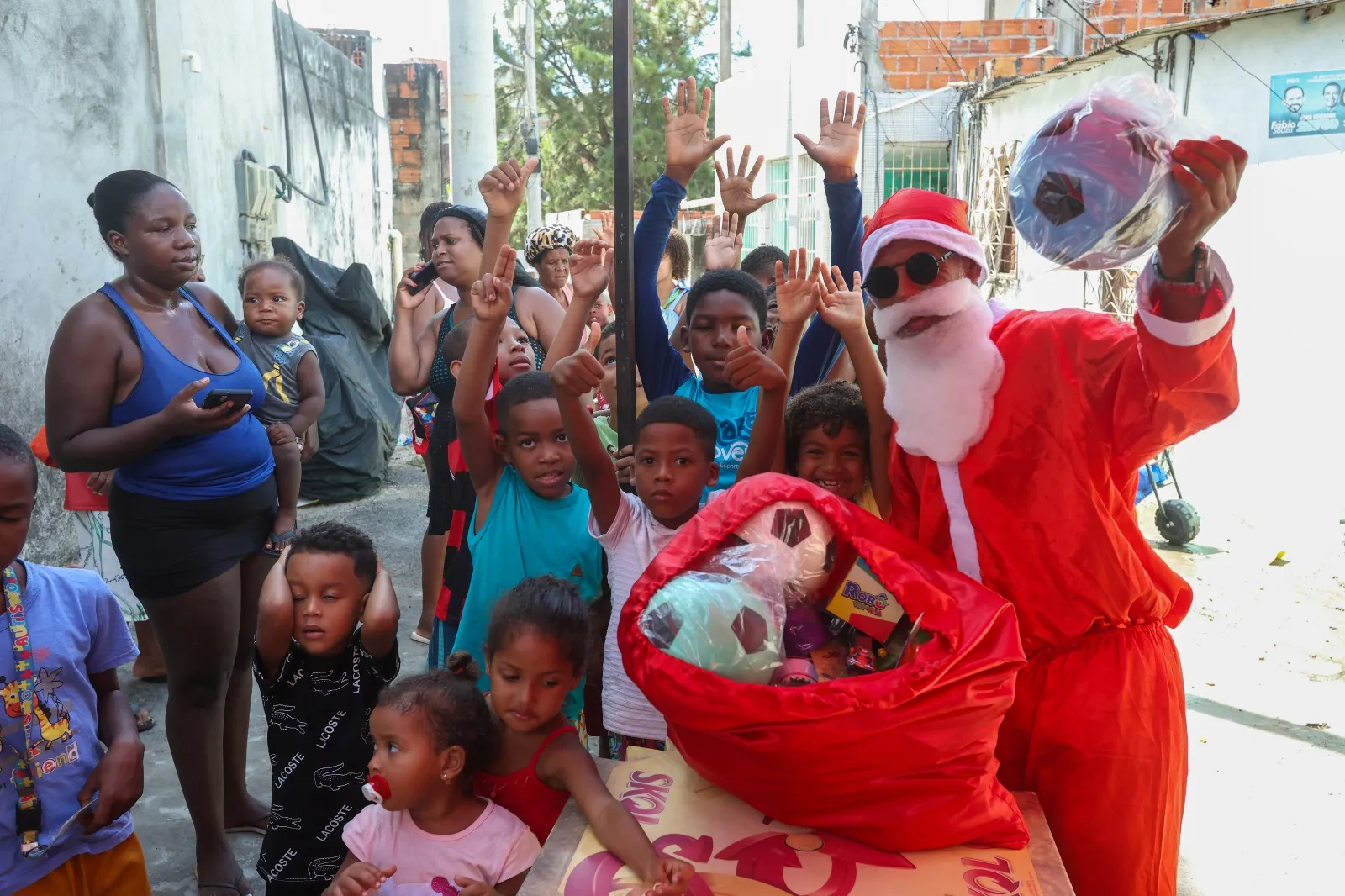 Teve até Papai Noel!