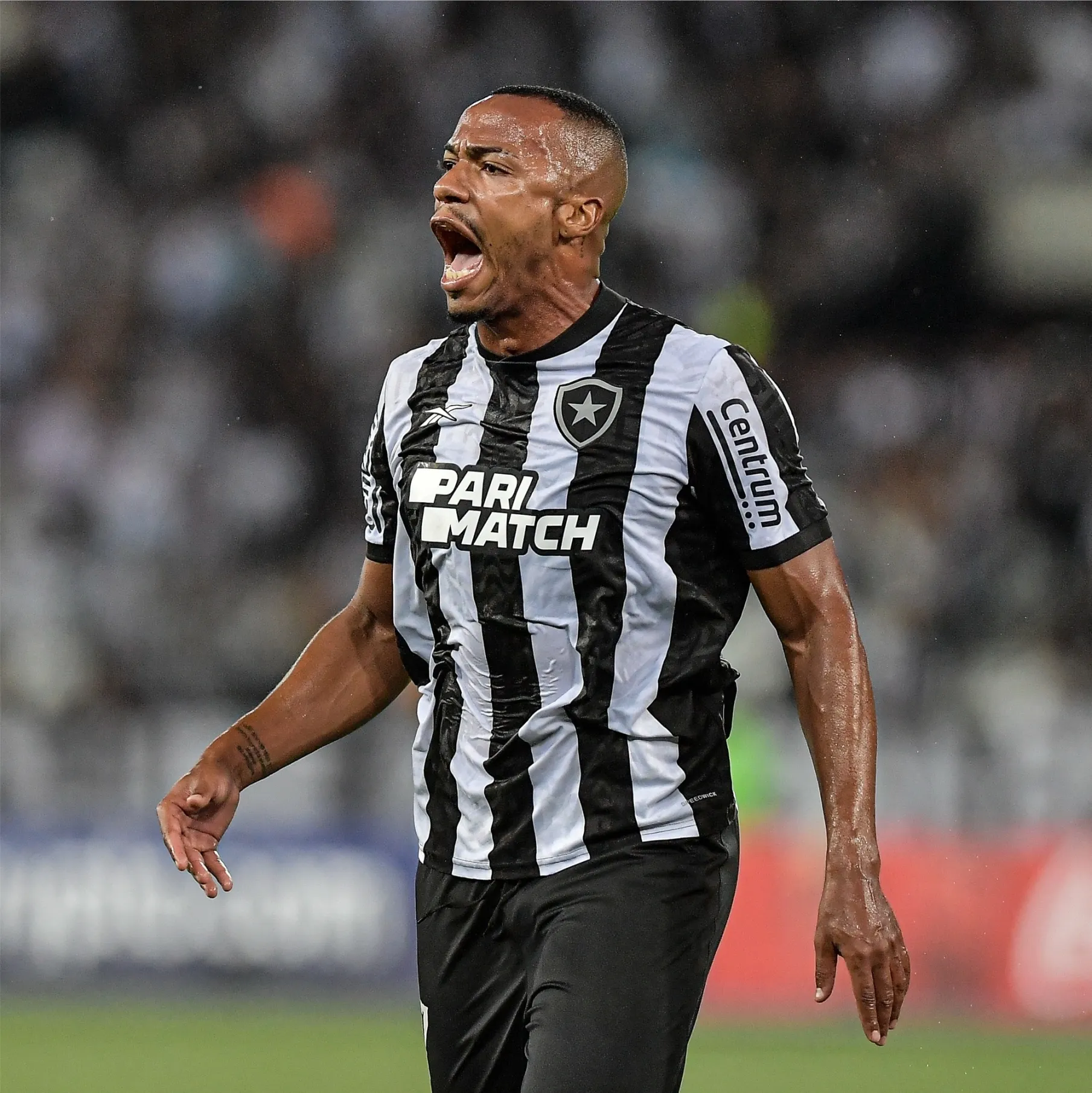 Volante botafoguense admite erro e promete não comete mais