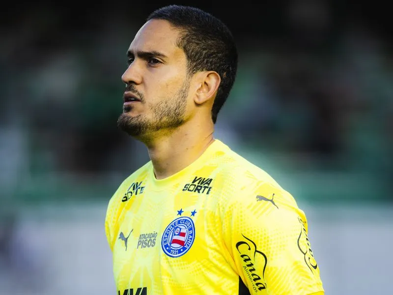 Ronaldo defendendo as cores do Bahia