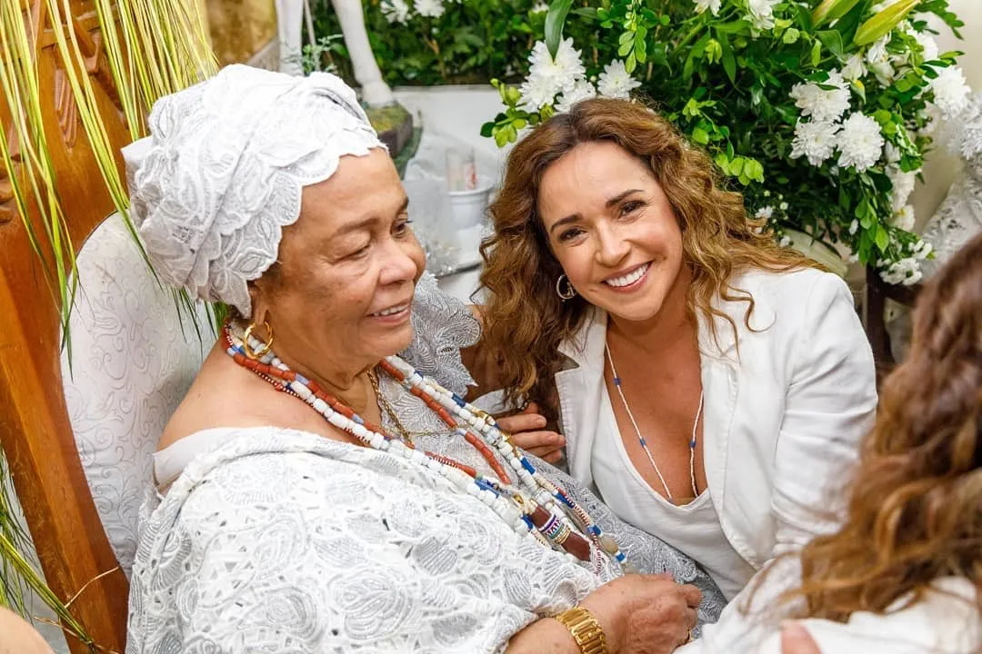 Na foto: Daniela e mãe Carmen