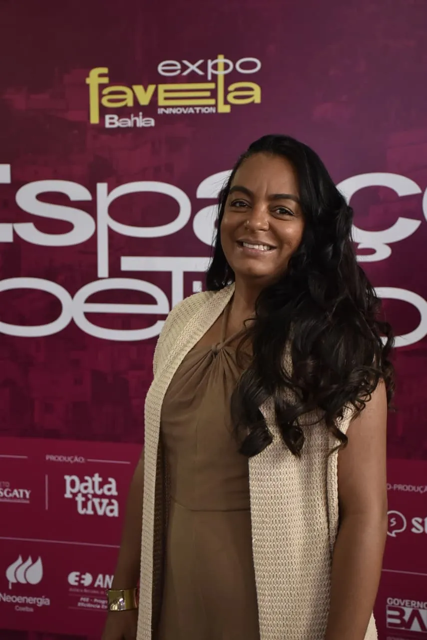 Assistente social Talua Jarones, pós-graduada em Psicologia Organizacional