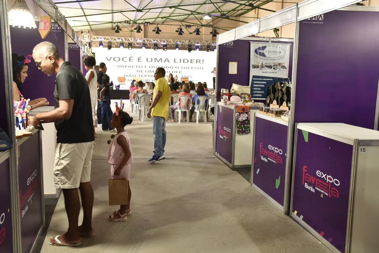 Segundo dia da Expo Favela Innovation Bahia segue movimentando o bairro da Ribeira