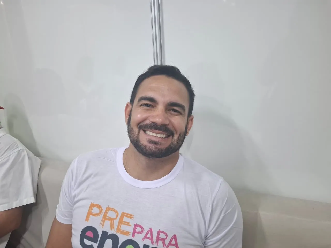 Ivan Mesquita incentiva os estudos dos seguidores