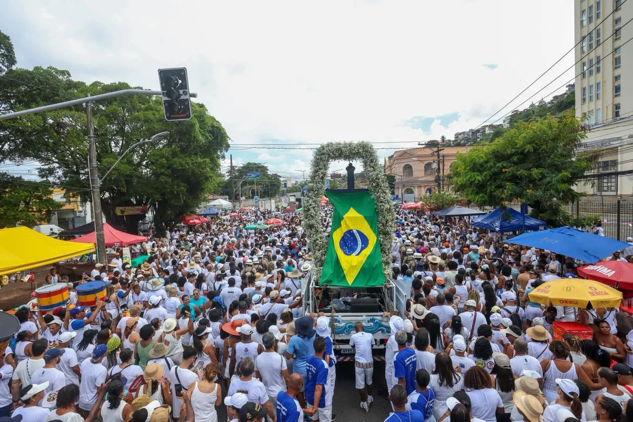 Imagem ilustrativa da imagem Fé toma conta de Salvador: veja registros da Lavagem do Bonfim