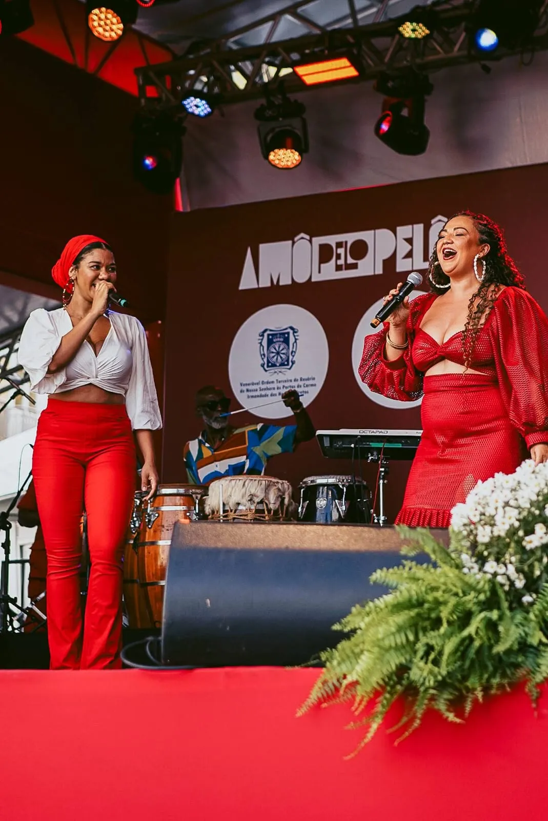 Imagem ilustrativa da imagem Festa de Santa Bárbara leva cor e música para o Pelô