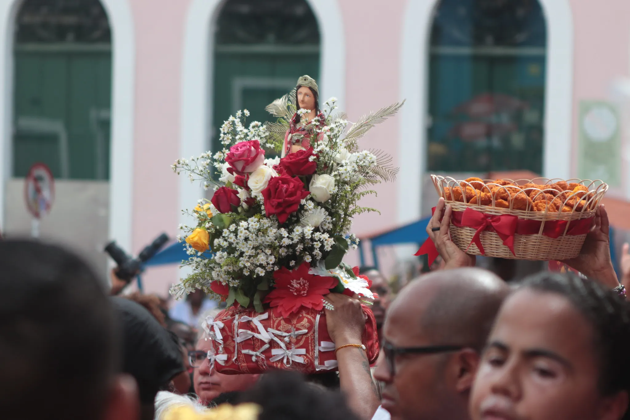 Imagem ilustrativa da imagem Festa de Santa Bárbara no Pelourinho terá missas, shows e alvorada