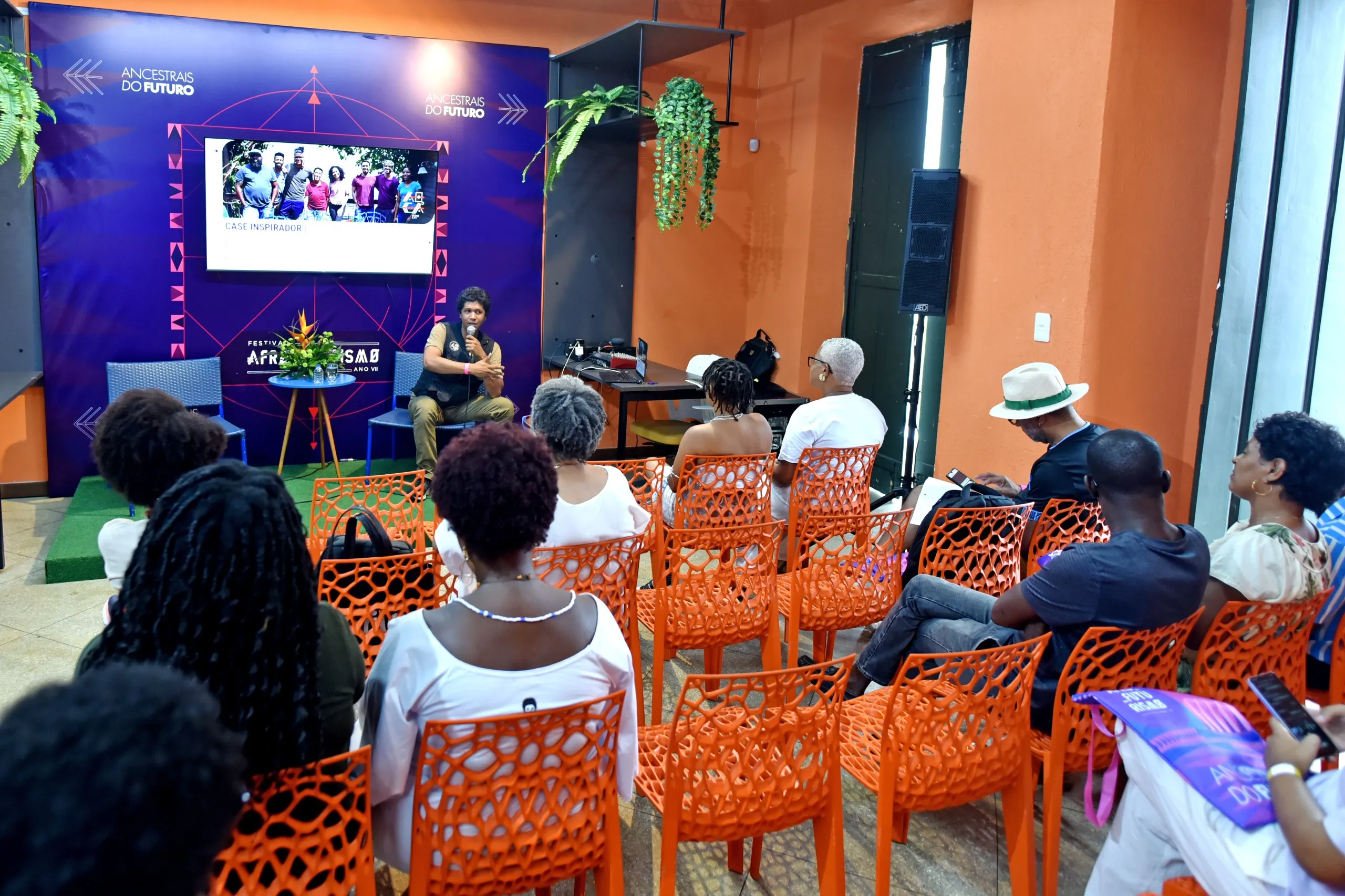 Imagem ilustrativa da imagem Festival Afrofuturismo inicia edição celebrando criatividade negra