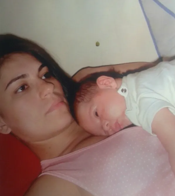 Eliza Samudio e o filho Bruninho, fruto do relacionamento com o goleiro Bruno