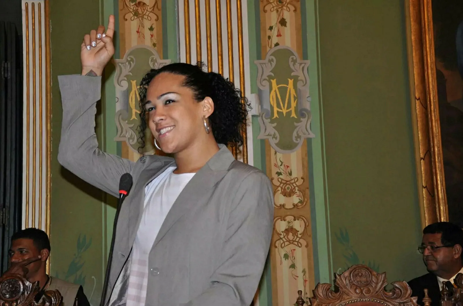 Léo Kret se posiciona a favor dos direitos LGBTQIAPN+