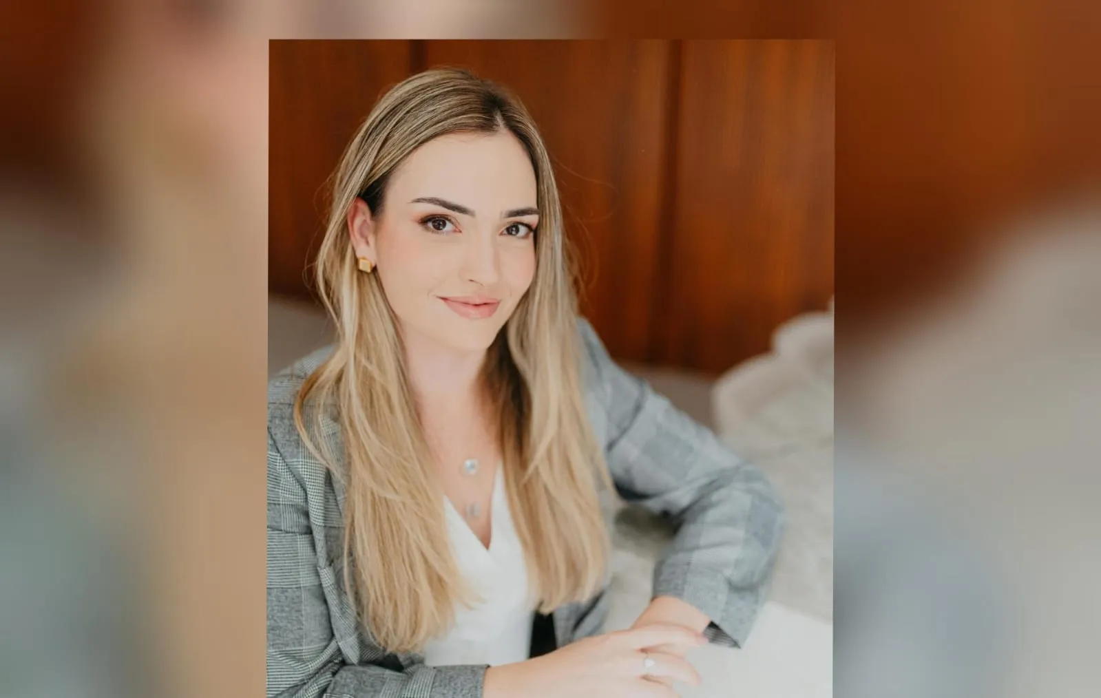 Lívia Zollinger é coloproctologista