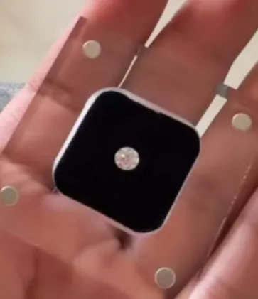 Diamante produzindo com as cinzas de Preta Gil