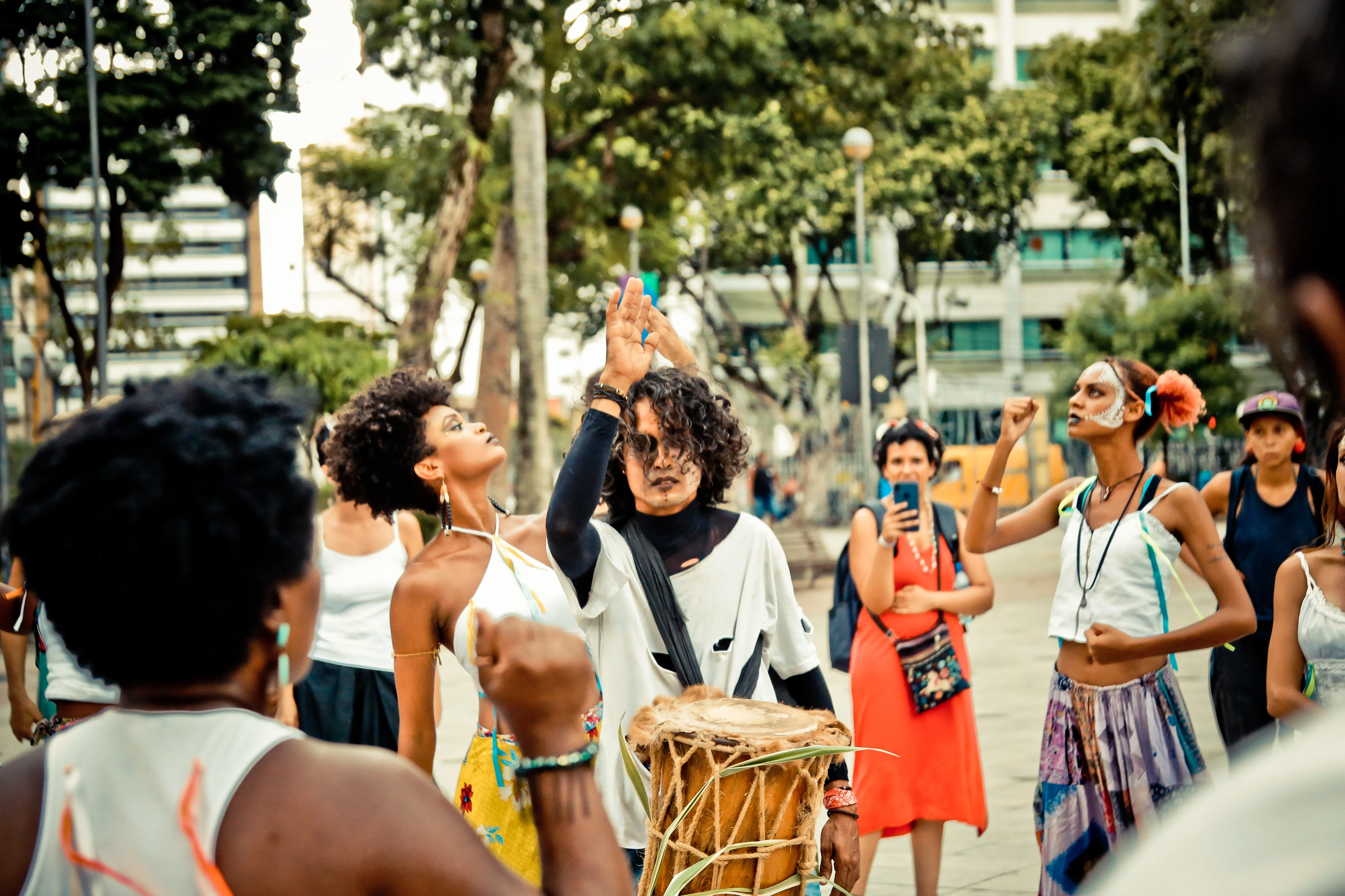 O projeto também carrega um forte componente político