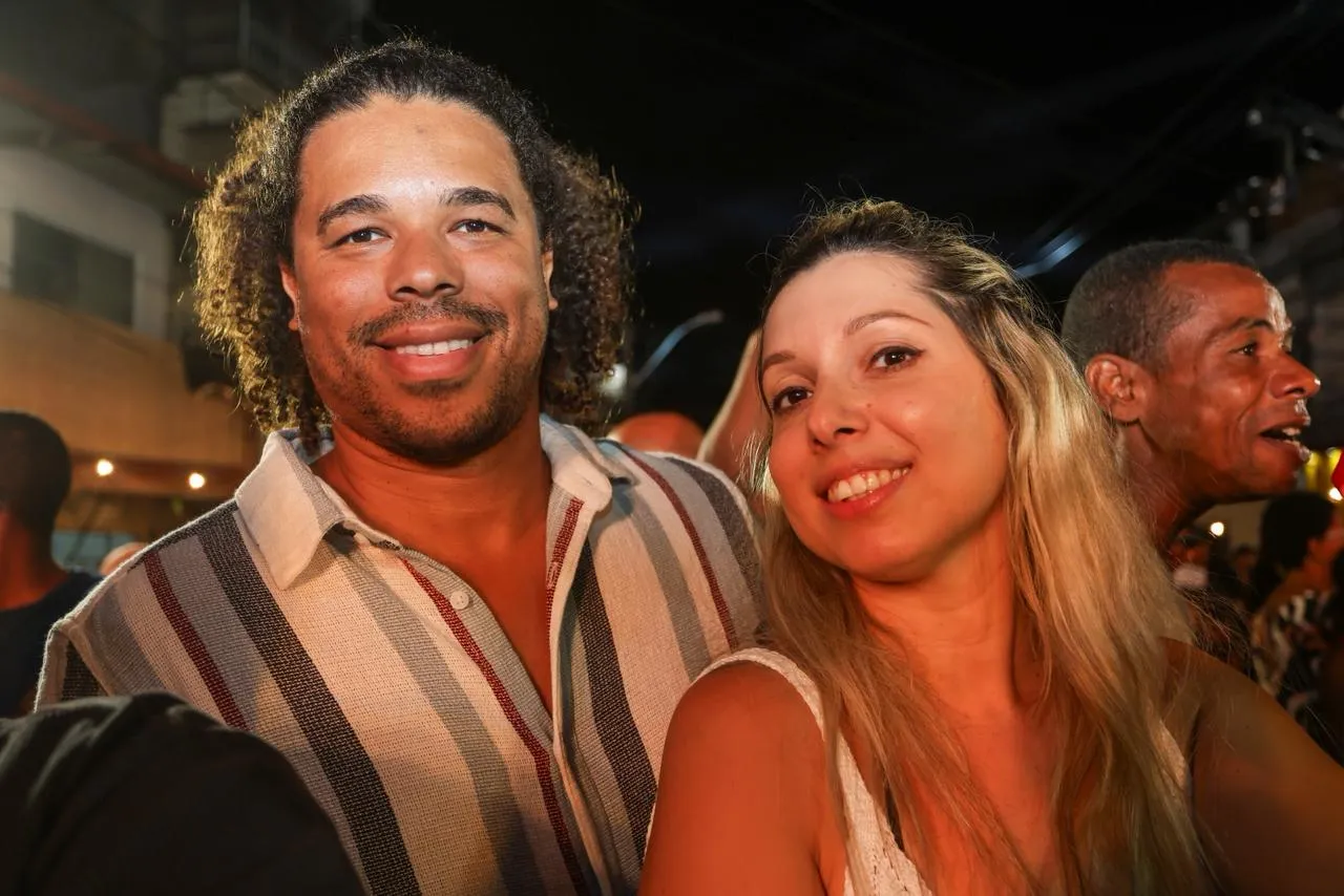 Maykonfray Souza e a italiana Jessica Quattri