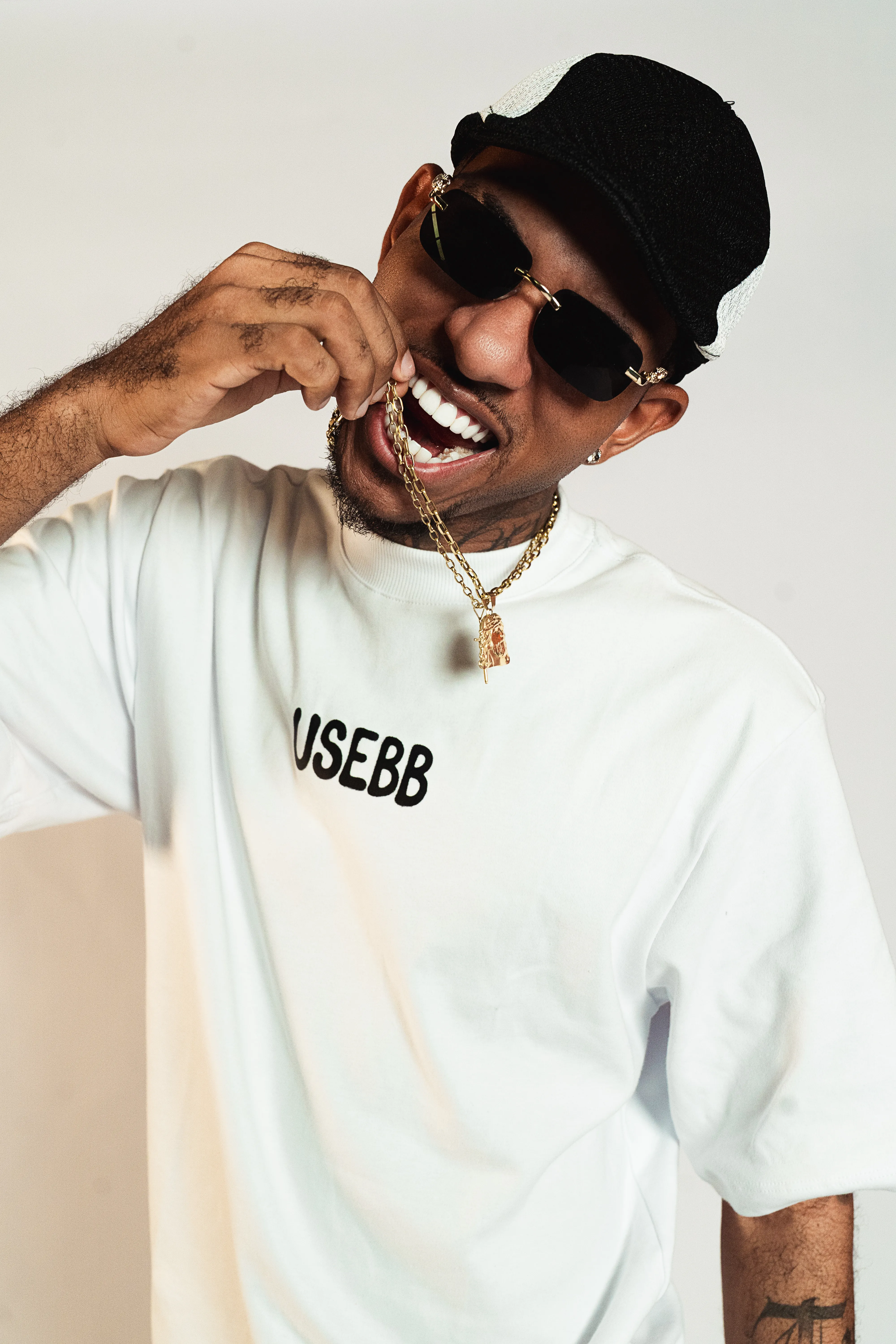 Eskine deixou claro que tem vontade de lançar canções fora do padrão