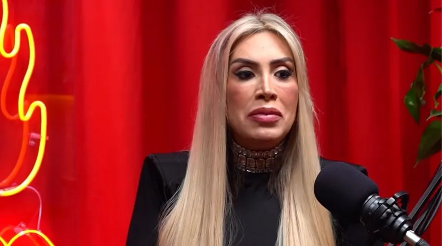 Blogueira diz que já rejeitou Léo Santana