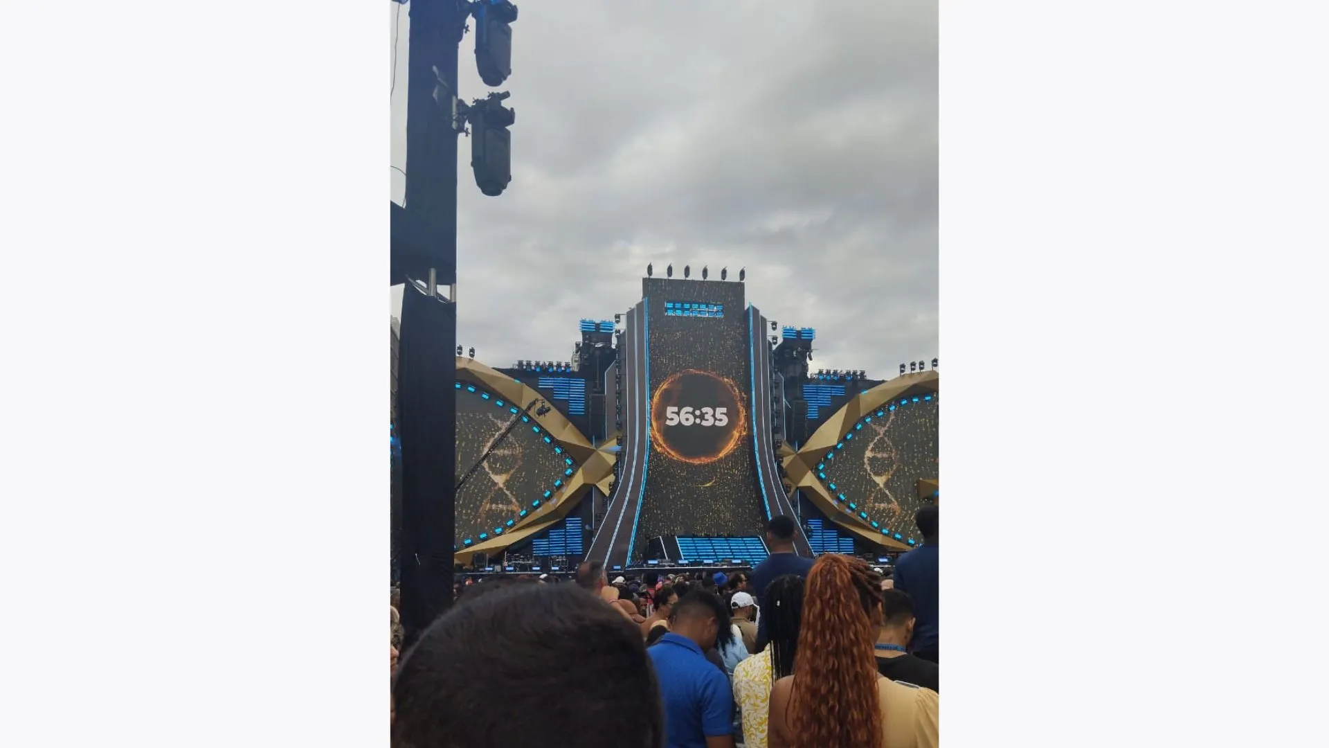 Cronômetro deixou o povo ainda mais irritado