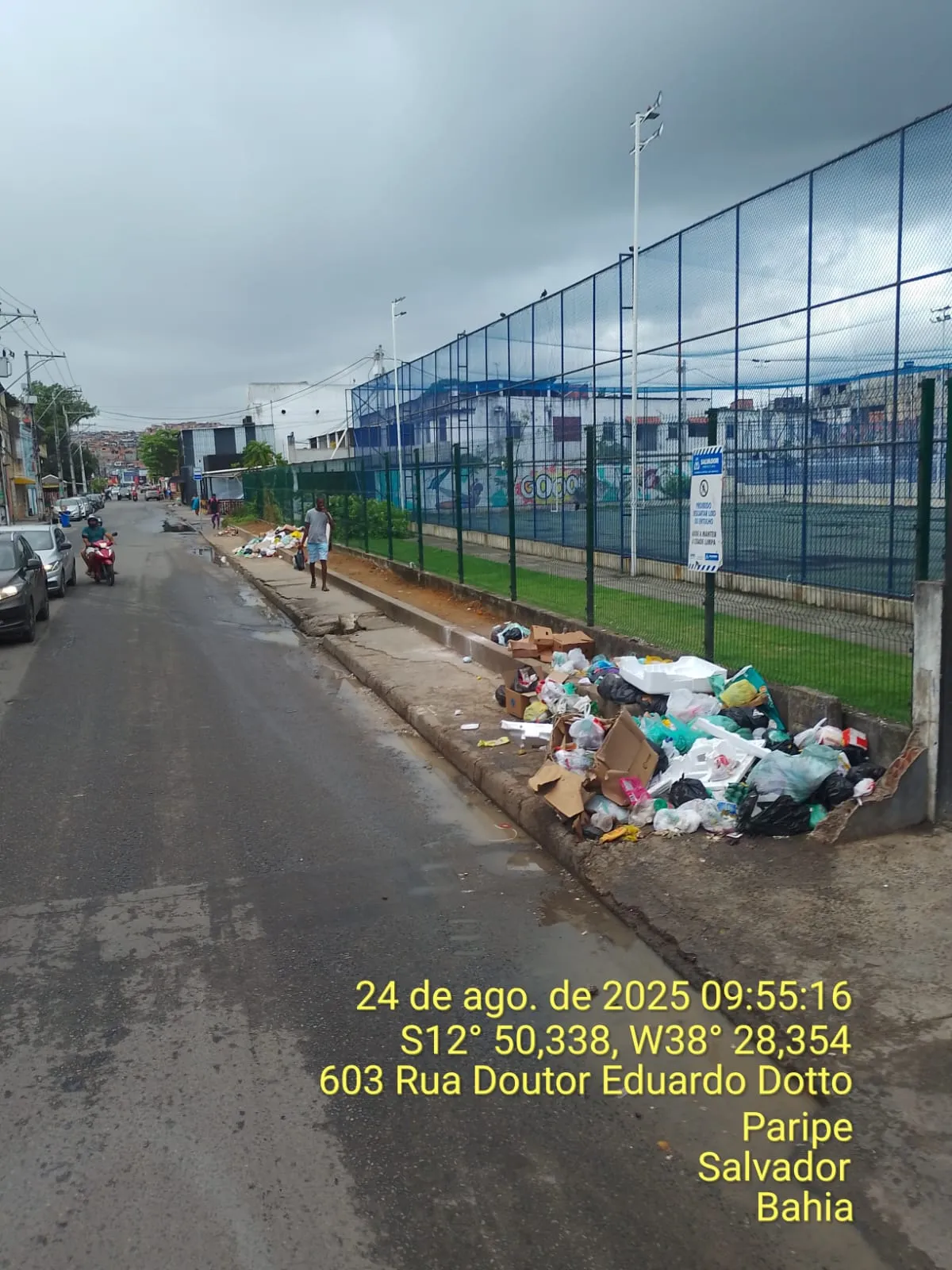 Imagem ilustrativa da imagem Limpurb dá grau em áreas sujas e cria jardins comunitários