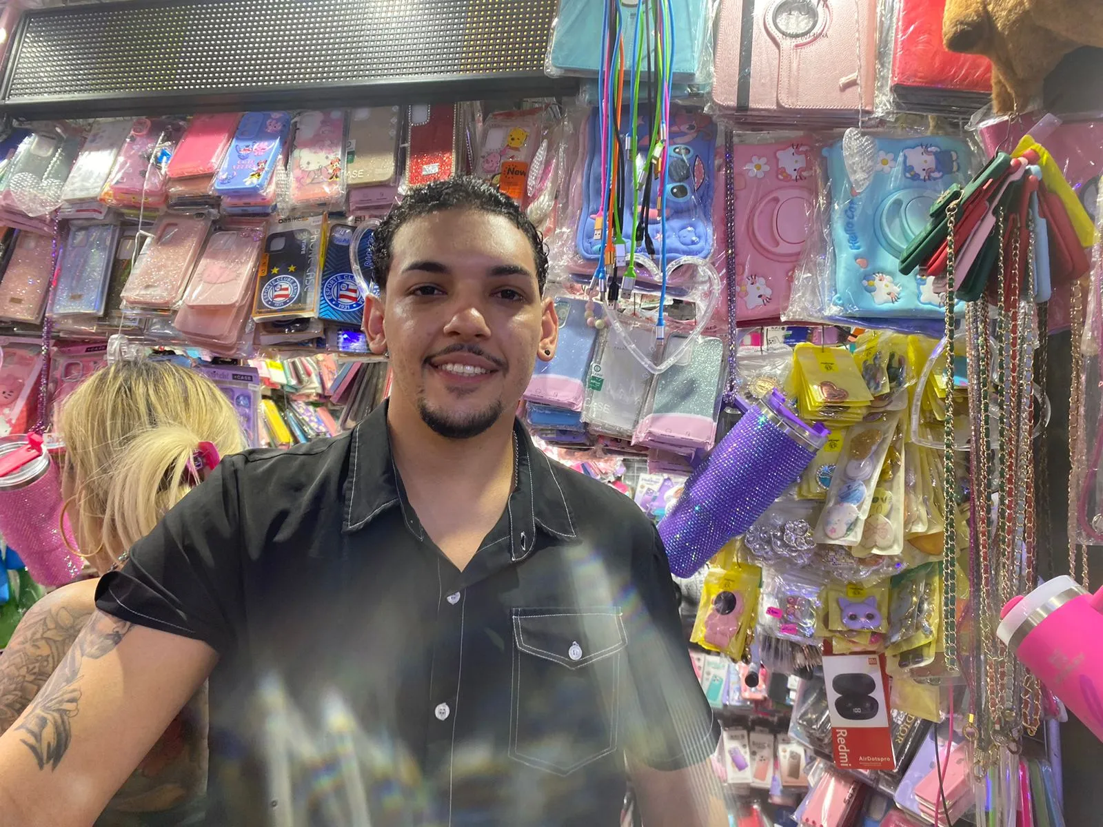 Guilherme Pimenta, de 25 anos, vendedor ambulante