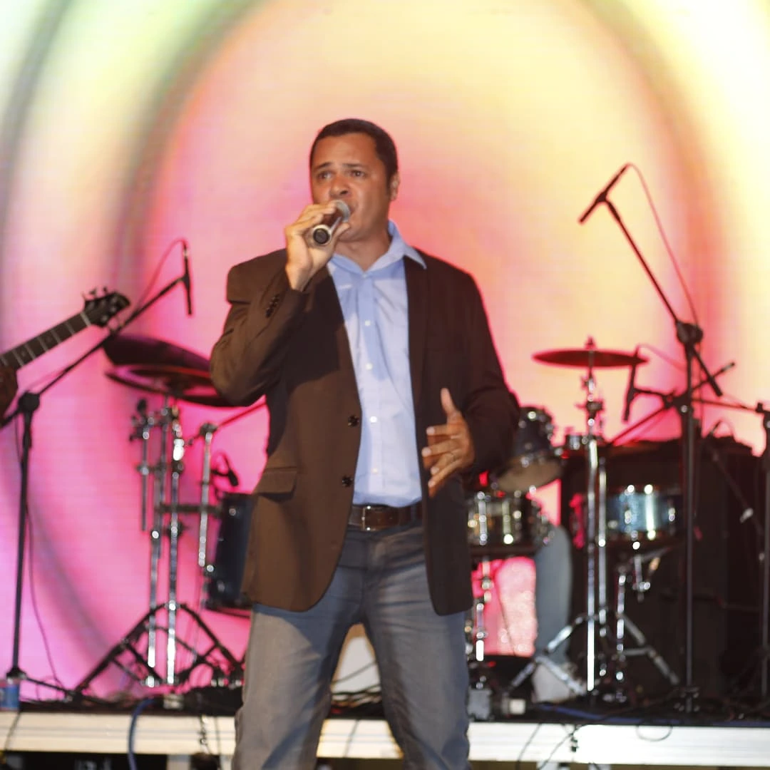 Cantor gospel Márcio Moreno