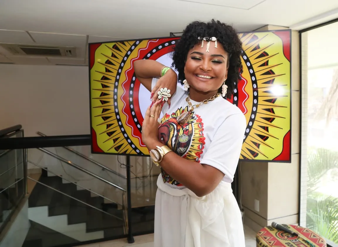 Mavih Souza, de 20 anos