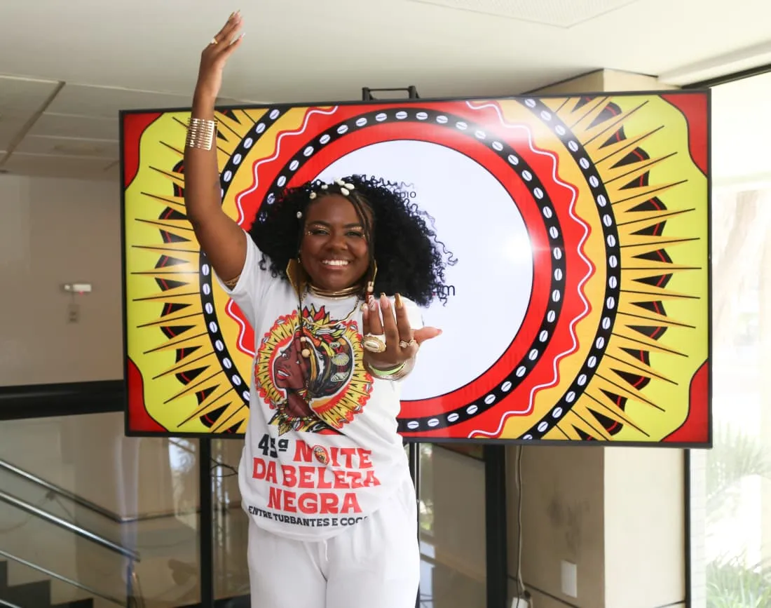 Larissa Oliveira, de 25 anos