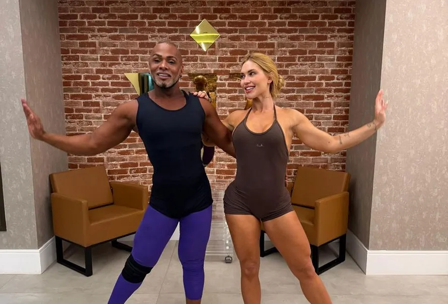 Carlinhos é diretor de arte em outra escola de samba