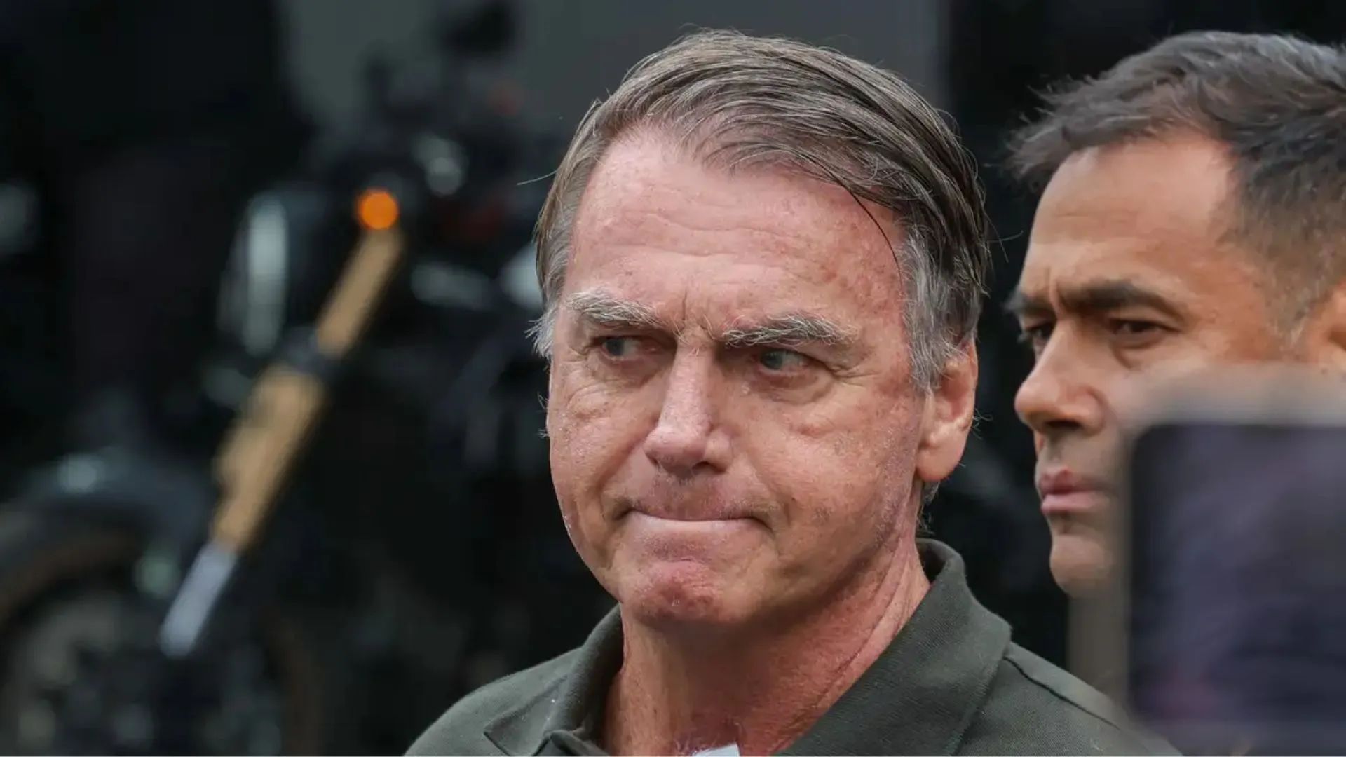 Entenda se Bolsonaro, que está preso, pode apostar na Mega-Sena