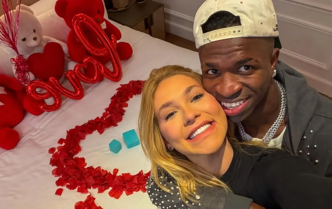 Casal assumiu o namoro dia 28 de outubro de 2025