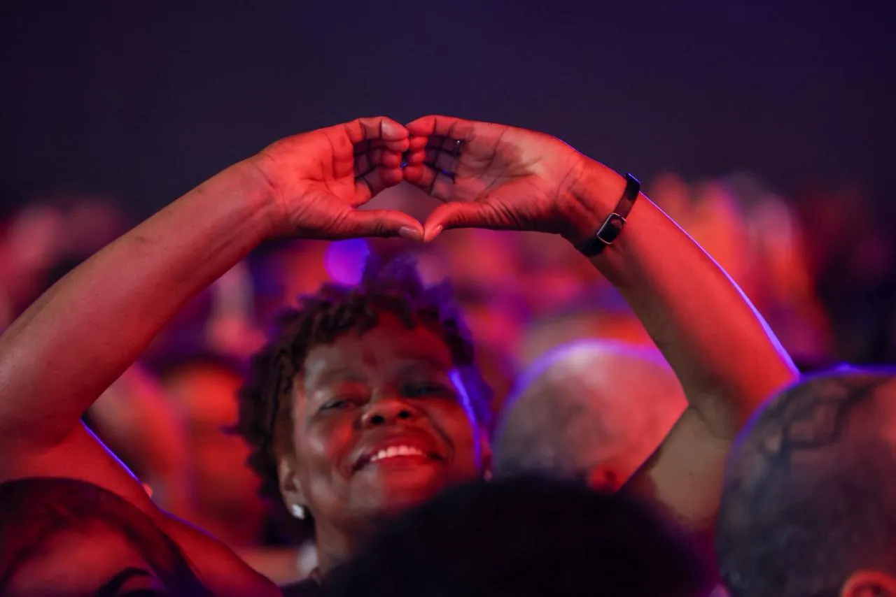 Imagem ilustrativa da imagem Noite memorável! Veja imagens do show de Roberto Carlos em Salvador