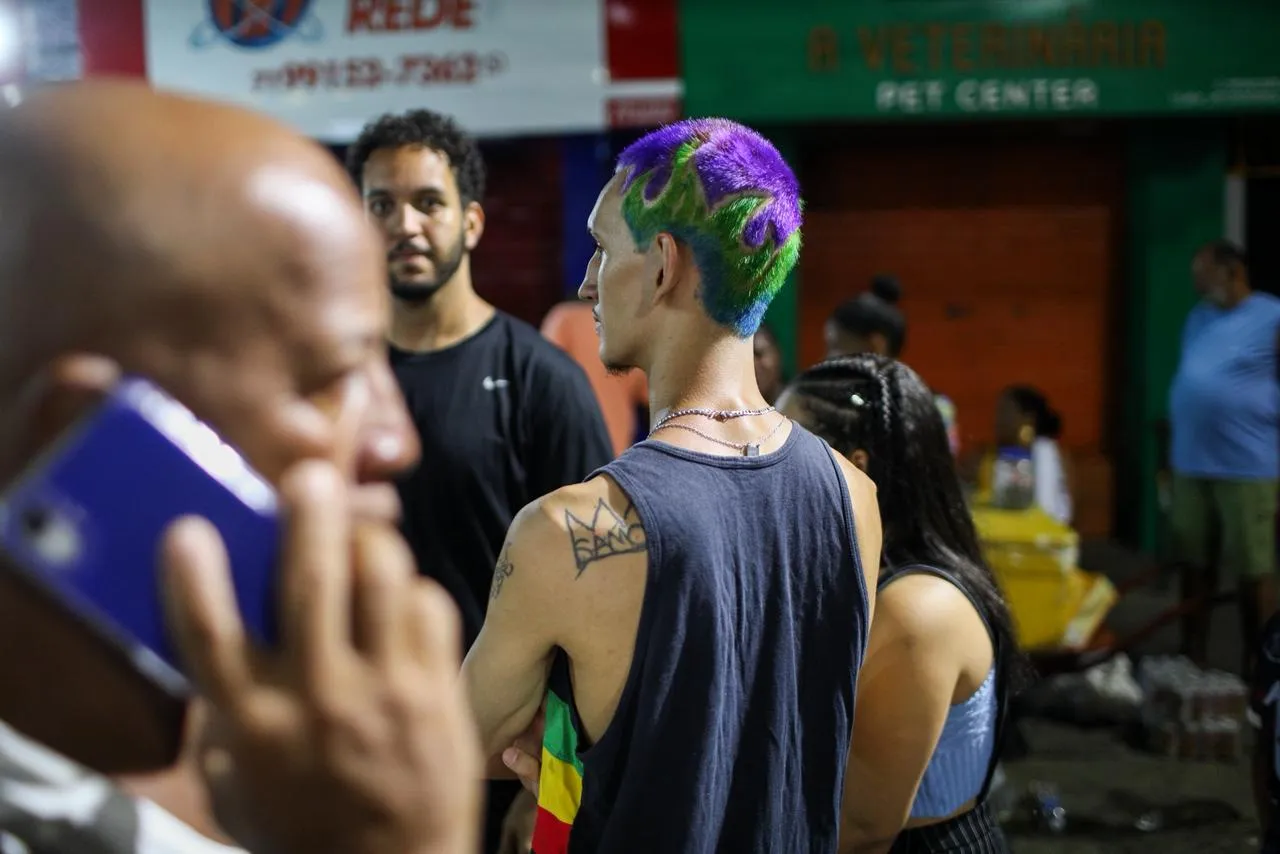 Imagem ilustrativa da imagem O povo é massa! Pré-Carnaval mistura festa e corre no Nordeste