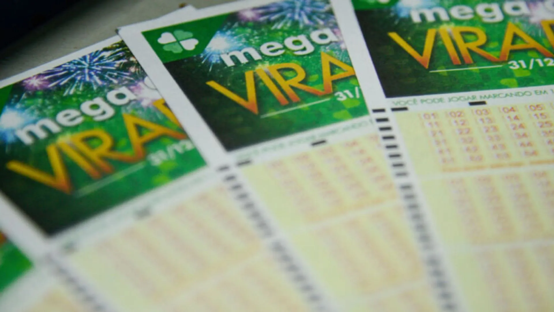 Imagem ilustrativa da imagem O que fazer se ganhar a Mega da Virada? Saiba como resgatar a grana