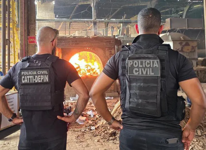 Entre as substâncias destruídas, tinha maconha, cocaína e crack