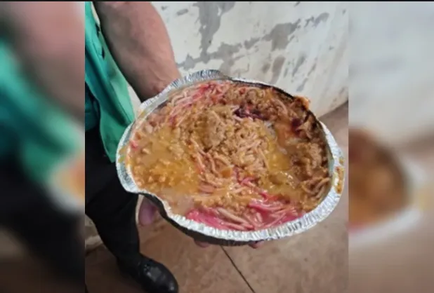 Refeições não seriam fornecidas em boas condições