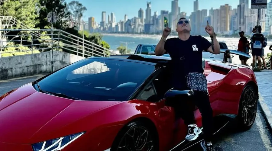 Carrão do rifeiro foi a leilão após ser  apreendido na operação