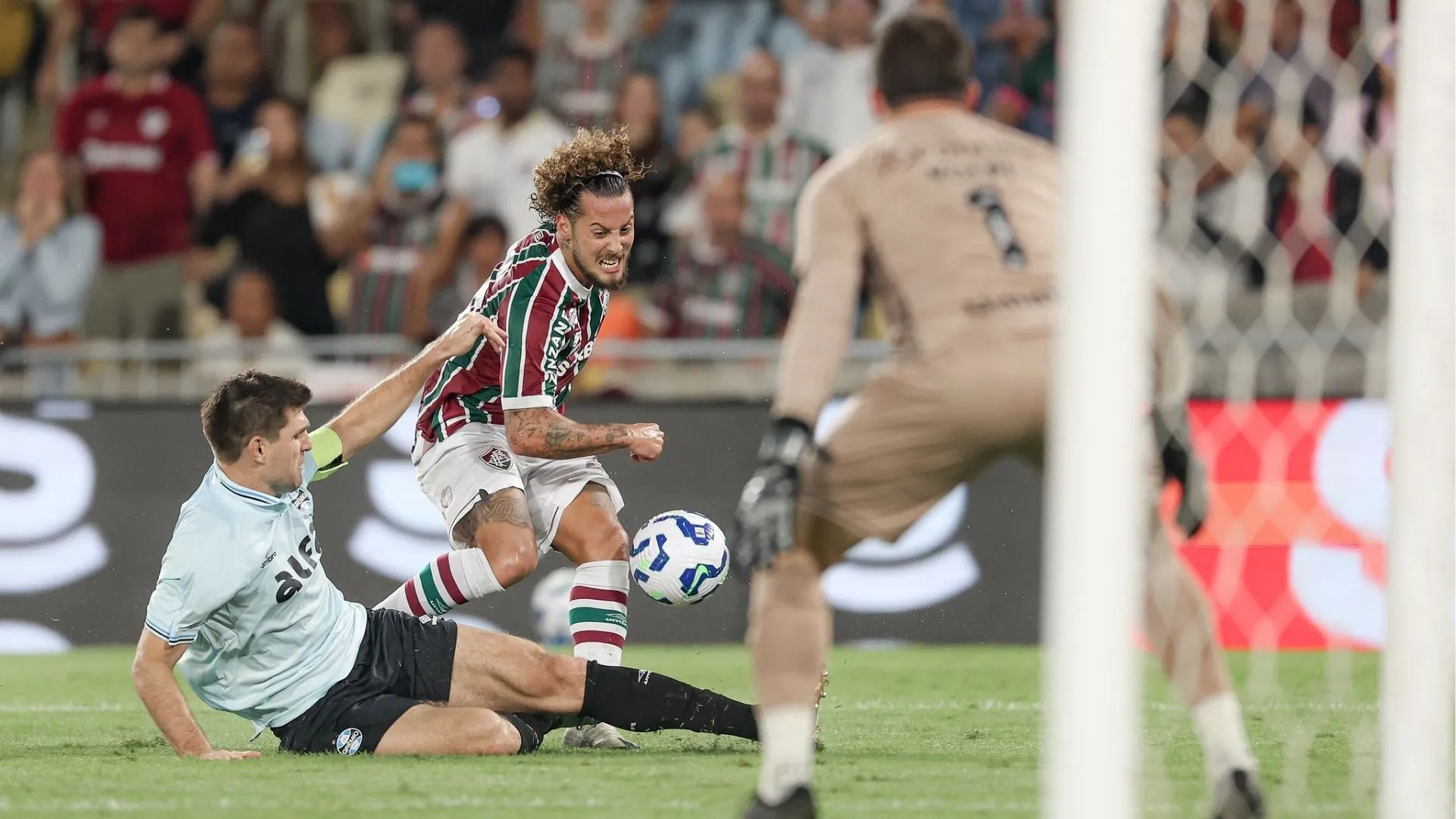 Grêmio e Fluminense se enfrentam nesta terça-feira